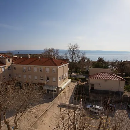 Apartment Duga *